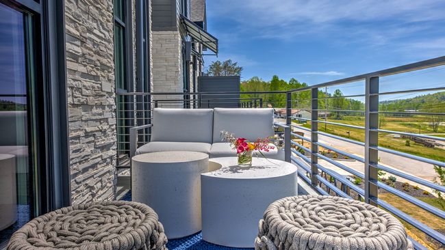2 - 1281 #2 E Main St, Condo with 4 bedrooms, 3 bathrooms and 2 parking in Blue Ridge GA | Image 25