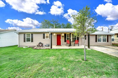 404 Schneider St, Poth, TX, 78147-0299 | Card Image