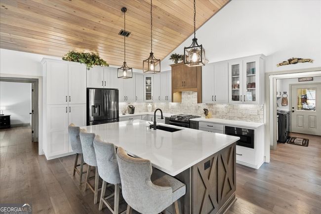 1330 Sr 110, Home with 6 bedrooms, 3 bathrooms and null parking in Waynesville GA | Image 13