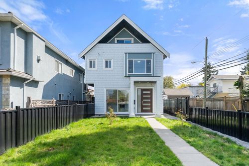 6692 Nanaimo St, Vancouver, BC, V5P4L2 | Card Image