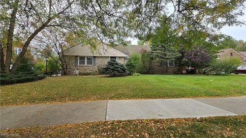 2626 Brentwood Road, Beachwood, OH, 44122 | Card Image