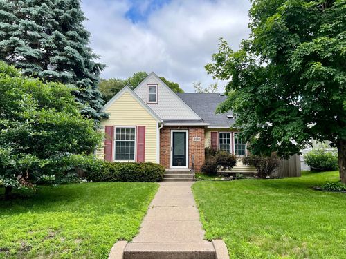 4150 Beard Ave N, Robbinsdale, MN, 55422-1515 | Card Image