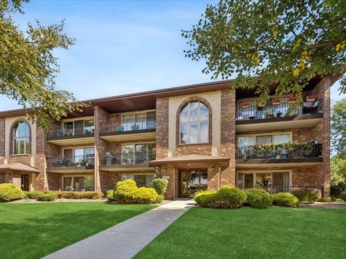 1f-7555 Sheridan Dr, Willowbrook, IL, 60527-2670 | Card Image