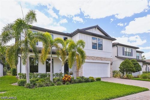 10395 Ventana Ln, NAPLES, FL, 34120-2962 | Card Image