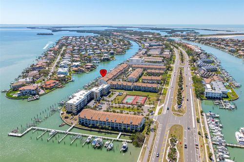 301 Madeira Cir, TIERRA VERDE, FL, 33715-1982 | Card Image