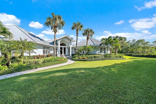 105 Harbor Way, Hobe Sound, FL, 33455-2131 | Card Image