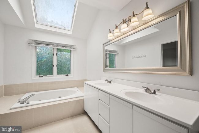 267 Fox Run, Townhouse with 3 bedrooms, 3 bathrooms and null parking in EXTON PA | Image 16