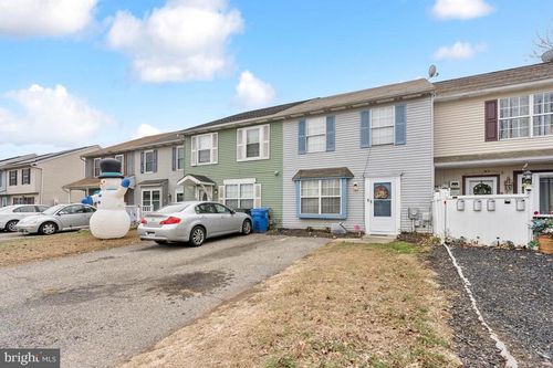 18 E 4th St, Burlington, NJ, 08016-2705 | Card Image