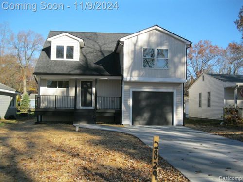 2829 Jackson Boulevard, Highland Twp, MI, 48356 | Card Image