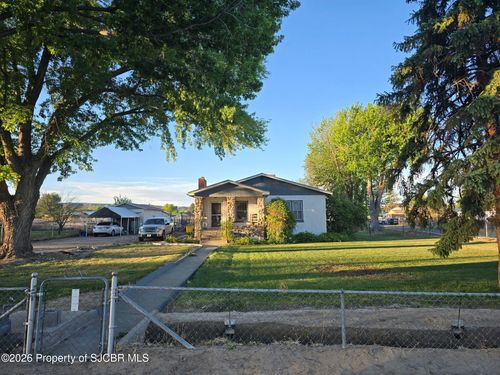 415 Road 6100, Kirtland, NM, 87417-9310 | Card Image