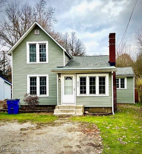 2215 Brady Lake Rd, Kent, OH, 44240-3103 | Card Image