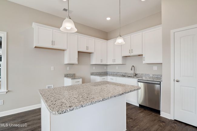 Kitchen 2 | Image 6