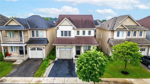 30 English Lane, Brantford, ON, N3T0H1 | Card Image
