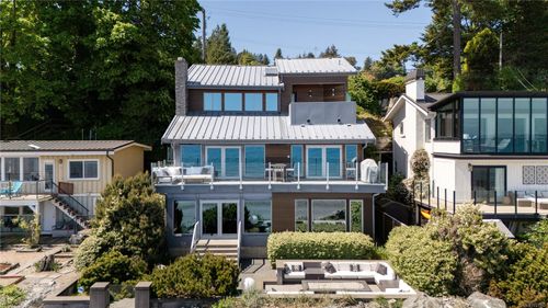 5039 Cordova Bay Rd, Saanich, BC, V8Y2K1 | Card Image