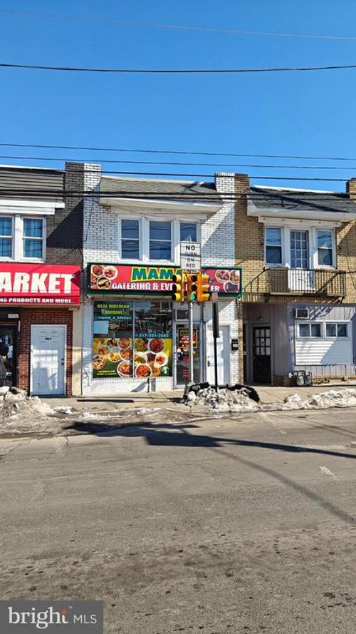 669 Long Ln, UPPER DARBY, PA, 19082-5240 | Card Image