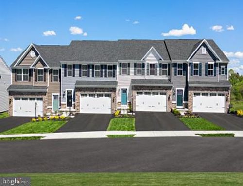 304 Pisa Ct, NEW CUMBERLAND, PA, 17070-2926 | Card Image