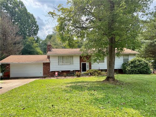 612 Valley Mills Road, Parkersburg, WV, 26104 | Card Image