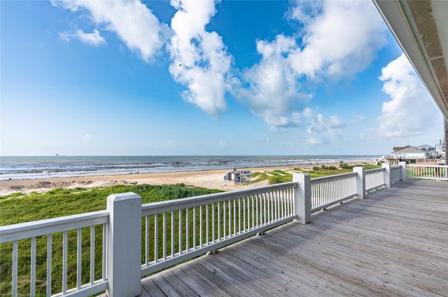 852 Lazy Ln, House other with 4 bedrooms, 3 bathrooms and 1 parking in Crystal Beach TX | Image 31