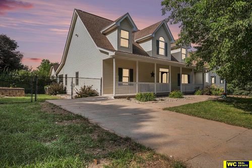 2810 Westridge Dr, Blair, NE, 68008-1024 | Card Image