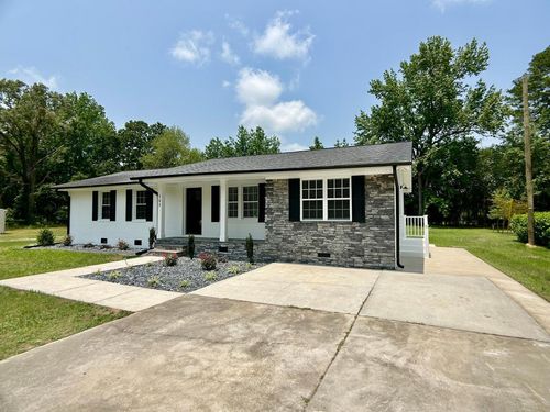 103 Crescent Dr, Princeton, NC, 27569-9260 | Card Image