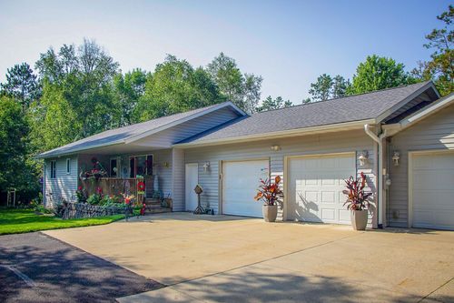 2955 Saint Onge Dr Ne, Bemidji, MN, 56601-4714 | Card Image