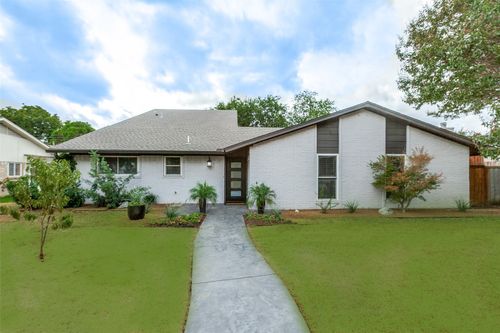 407 Pleasant Valley Ln, Richardson, TX, 75080-1839 | Card Image