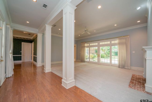 7 Summer Creek Way, House other with 4 bedrooms, 4 bathrooms and null parking in Longview TX | Image 4