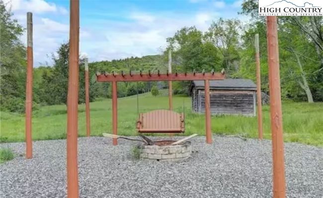 Fire pit area | Image 28