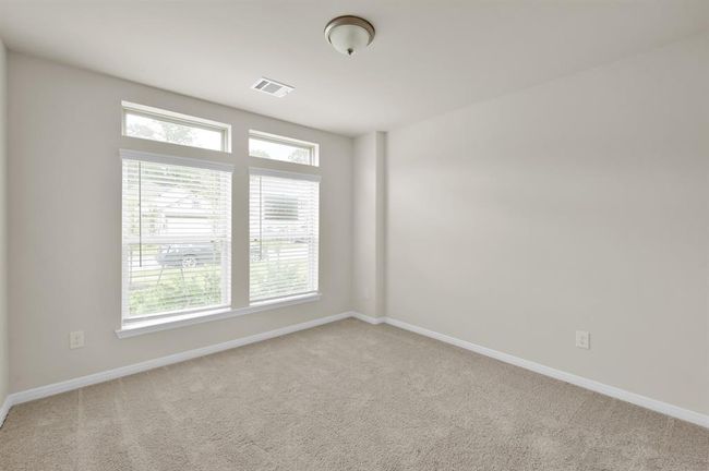 10111 Basil Beebalm Trce, House other with 3 bedrooms, 2 bathrooms and 2 parking in Magnolia TX | Image 13