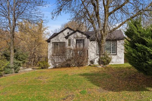 228 40th St, South Ogden, UT, 84405-2711 | Card Image