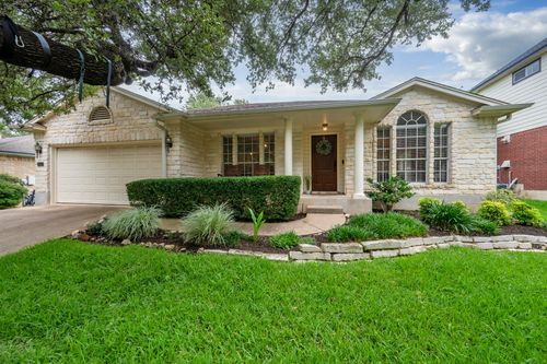8112 Luling Ln, Austin, TX, 78729-4932 | Card Image