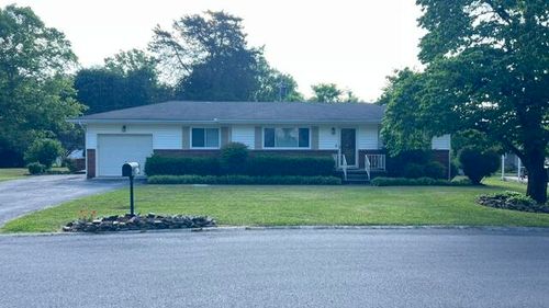 1417 August Dr, Hixson, TN, 37343-4450 | Card Image