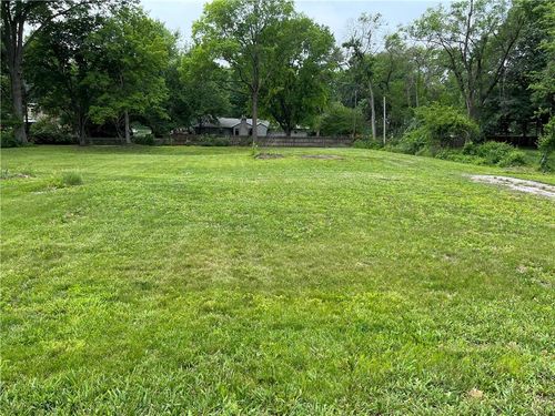 10040 Mission Rd, Overland Park, KS, 66206-2425 | Card Image