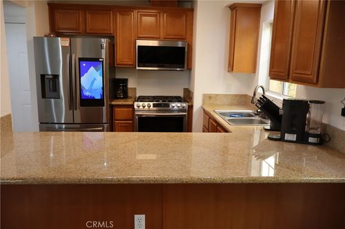 8856 Burnet Ave, North Hills, CA, 91343-6605 | Card Image