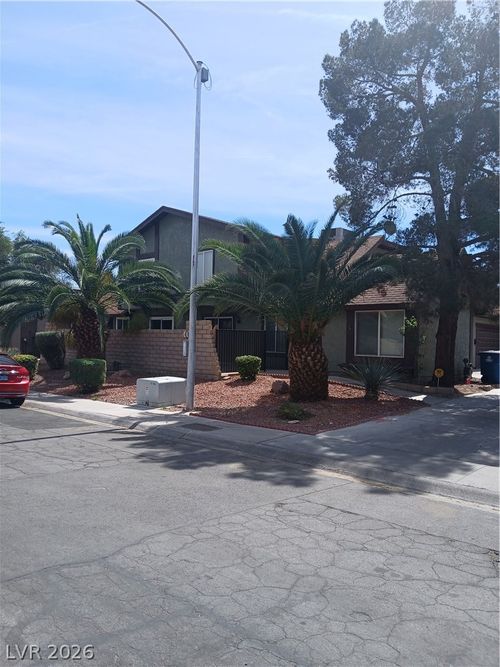 0-4529 Del Oro Dr, Las Vegas, NV, 89102-7312 | Card Image