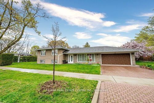 basement-2 Carswell Pl, Etobicoke, ON, M9R3K7 | Card Image