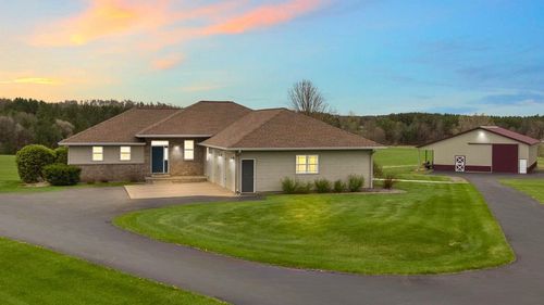 7965 Rolling Hills Rd, Custer, WI, 54423-8822 | Card Image