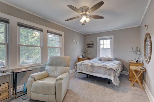 3140 Grove Ave, Berwyn, IL, 60402-3022 | Card Image