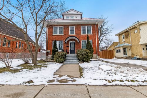 24 Flora St, Saint Thomas, ON, N5P2X4 | Card Image
