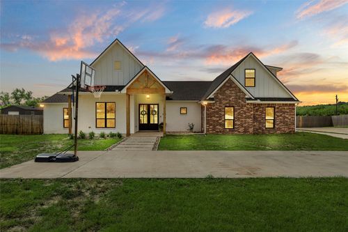 3018 Mockingbird Ln, Moody, TX, 76557-4222 | Card Image