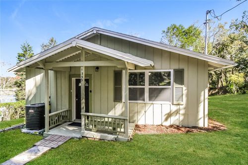 1335 E 3rd Ave, MOUNT DORA, FL, 32757-5837 | Card Image