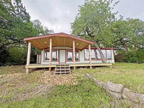 106 Caddo, Smithville, TX, 78957-5033 | Card Image