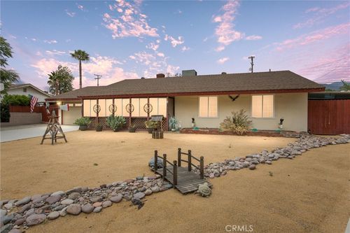 26252 Croydon St, Highland, CA, 92346 | Card Image