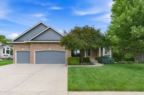 2216 N Newberry St., Derby, KS, 67037 | Card Image
