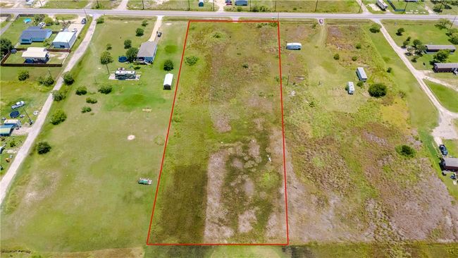 The lines are an estimate and not guaranteed. Please do your due diligence to verify property lines. | Image 5