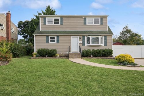 51 Arbor Ln, Centereach, NY, 11720-2503 | Card Image