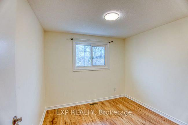 42 Fair Oaks Cres, House attached with 3 bedrooms, 2 bathrooms and 2 parking in Nepean ON | Image 32