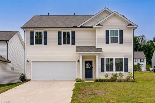 921 Bloomington Way, High Point, NC, 27265-9738 | Card Image