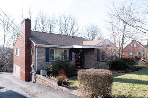 77 Coraopolis Rd, Coraopolis, PA, 15108-3760 | Card Image