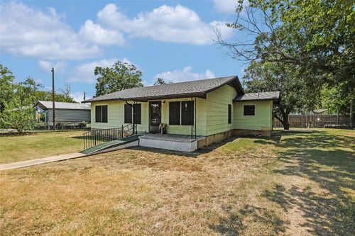 913 Bellview Ave, Round Rock, TX, 78681-6562 | Card Image